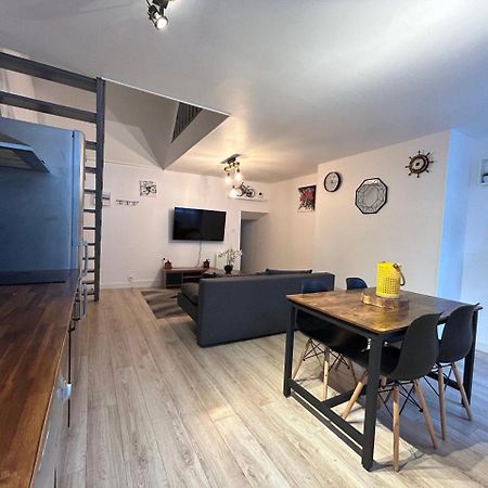 Apartament La Casa Tres - Cosy In The Very Centre Port Cherbourg-en-Cotentin Zewnętrze zdjęcie