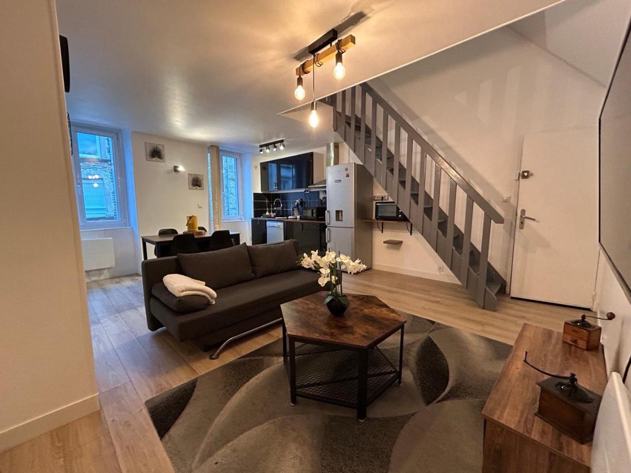 Apartament La Casa Tres - Cosy In The Very Centre Port Cherbourg-en-Cotentin Zewnętrze zdjęcie